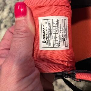 Scott women hiking shoes size 7.5